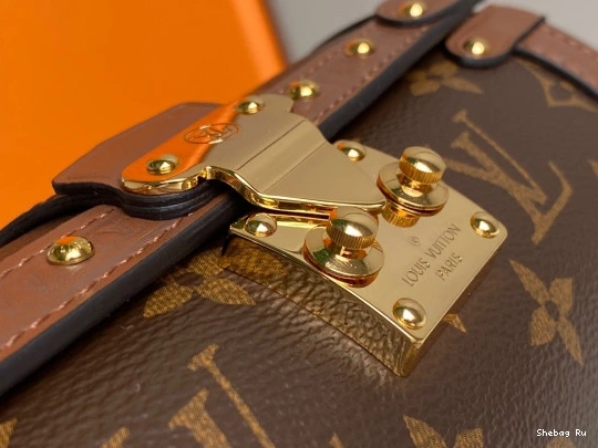 VUITTON LOUIS TRUNK PAPILLON 0816